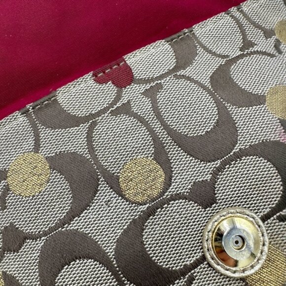 *SOLD* Vintage Coach Secret Admirer Large Flap Wristlet + Bonus Strap Extender - Picture 7 of 16